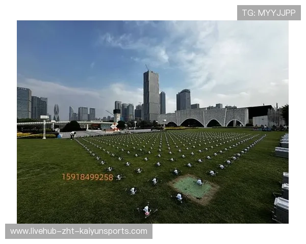 职业策展人的氛围:他是如何通过灯光布展引导观众的 职业策展人的氛围:他是如何通过灯光布展引导观众的