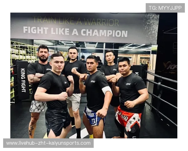 MMA“拳王挑战跨界冠军之夜”:拳击世界冠军尝试首场MMA正式对抗 MMA“拳王挑战跨界冠军之夜”:拳击世界冠军尝试首场MMA正式对抗